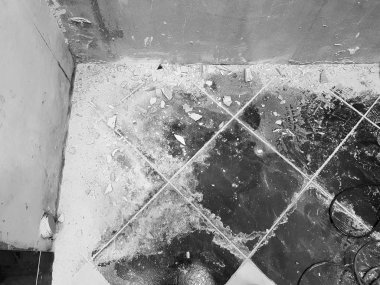 Banyo yenileme ve hizalanmış duvarlar