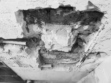 tuğla duvar ve propilen boru