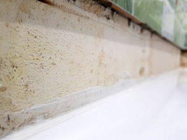 Silikon veya dolgu macunu yapıştırılmış araçları Küvetli Bina Onarım-