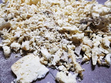 Onarım - köpük karo zemin üzerinde kırpma