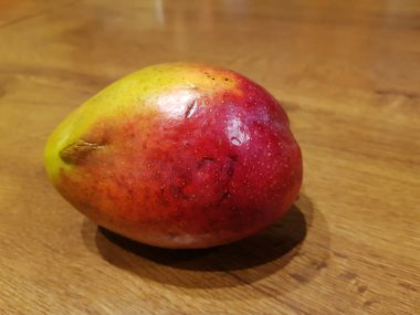 Masada güzel, Olgun ve lezzetli mango