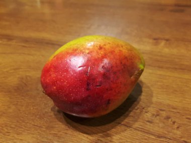 Masada güzel, Olgun ve lezzetli mango