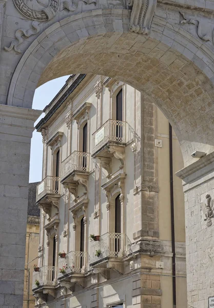 Ιταλία Σικελία Noto Siracusa Επαρχία Μπαρόκ Κτίριο Και Porta Reale — Φωτογραφία Αρχείου