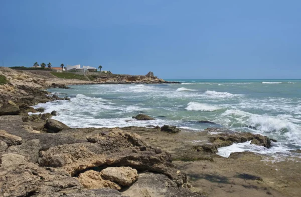 Itália Sicília Mar Mediterrâneo Vista Costa Rochosa Siciliana Sudeste Torre — Fotografia de Stock