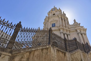 İtalya, Sicilya, Ragusa Ibla, görünümü barok St. George's Cathedral cephe