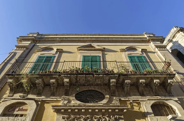 Italia Sicilia Ragusa Ibla Giugno 2018 Veduta Edificio Barocco Negozi — Foto Stock