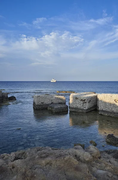 Talya Sicilya Yon Denizi Marzamemi Siracusa Eyaleti Lüks Yat Kayalık — Stok fotoğraf