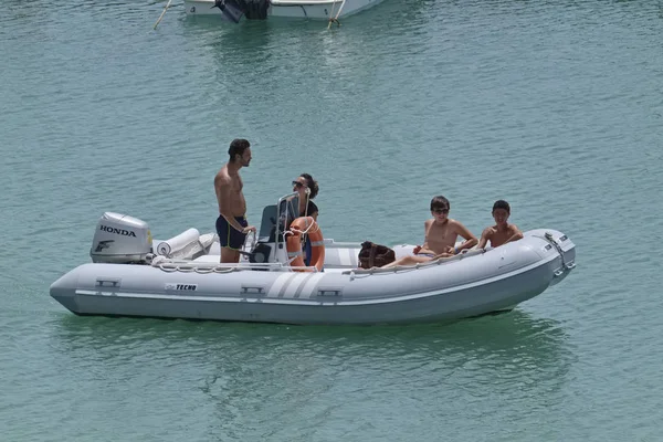 Italie Sicile Méditerranée Marina Ragusa Juillet 2018 Les Gens Sur — Photo