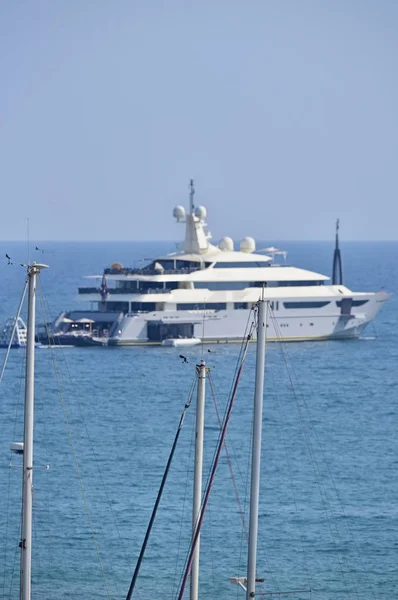Italien Sizilien Mittelmeer Marina Ragusa Segelbootmasten Hafen Und Eine Große — Stockfoto