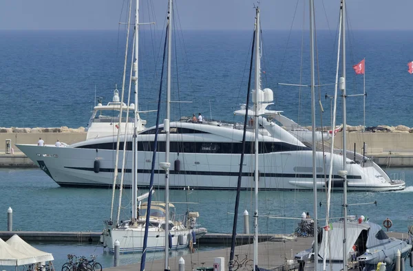 Italien Sizilien Mittelmeer Marina Ragusa August 2018 Eine Große Luxusjacht — Stockfoto