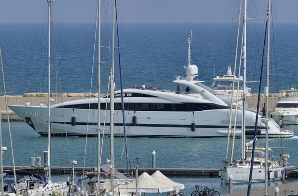 Italien Sizilien Mittelmeer Marina Ragusa August 2018 Eine Große Luxusjacht — Stockfoto