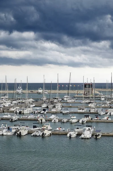 Talya Sicilya Akdeniz Marina Ragusa Ağustos 2018 Motorlu Tekne Bir — Stok fotoğraf