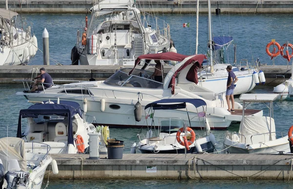 Italy Sicily Mediterranean Sea Marina Ragusa August 2018 People Luxury — Stock Photo, Image