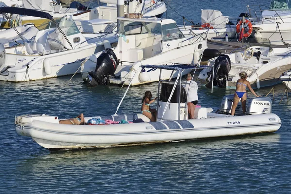 Italie Sicile Méditerranée Marina Ragusa Août 2018 Les Gens Sur — Photo