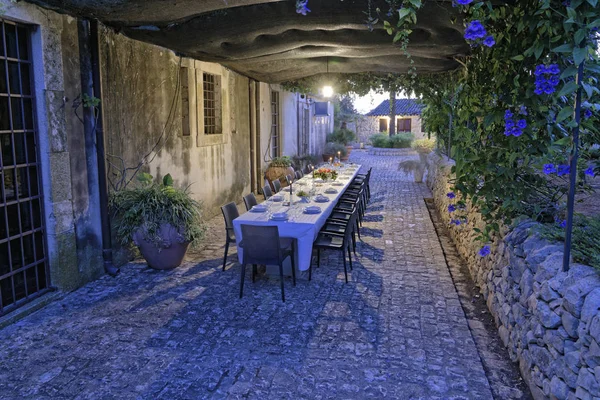 Італія Сицилія Встановити Таблиці Саду Фермерському Будинку Сільській Місцевості — стокове фото