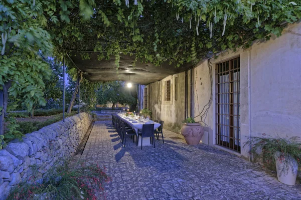 Italy Sicily Set Table Garden Farm House Countryside — Stock Photo, Image