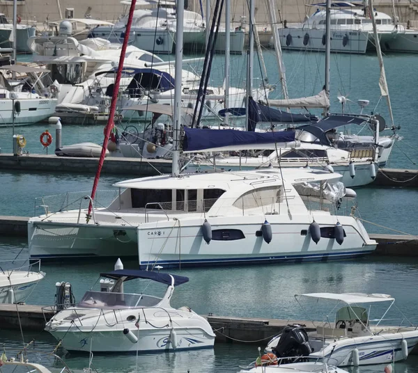 Італія Сицилія Середземне Море Марина Ragusa Вересня 2018 Року Човни — стокове фото