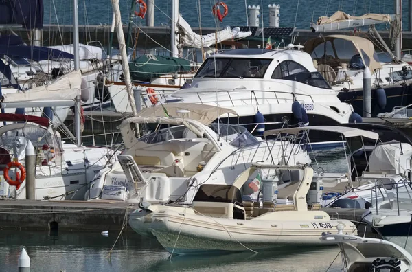 Italië Sicilië Middellandse Zee Marina Ragusa September 2018 Motorboten Luxe — Stockfoto