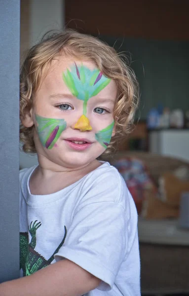 Enfant Mâle Deux Ans Avec Visage Peint — Photo