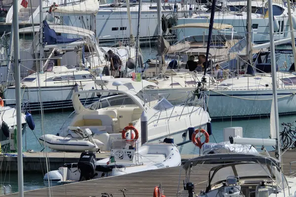 Talya Sicilya Akdeniz Marina Ragusa Eylül 2018 Motorlu Tekne Lüks — Stok fotoğraf