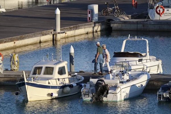 Italie Sicile Méditerranée Marina Ragusa Septembre 2018 Personnes Bateaux Yachts — Photo