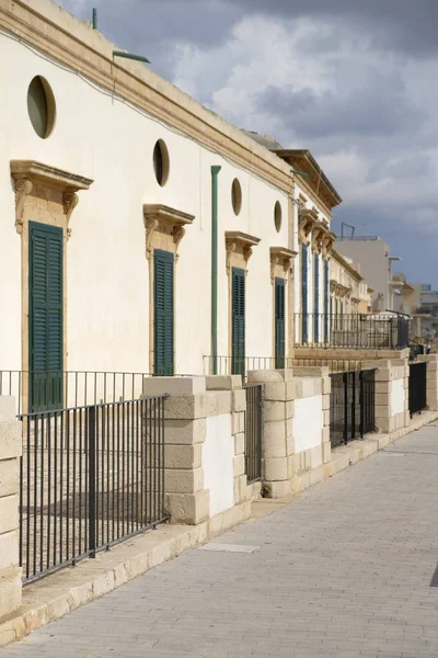 Itália Sicília Mar Mediterrâneo Donnalucata Província Ragusa Casas Antigas Beira — Fotografia de Stock