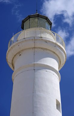 İtalya, Sicilya, Akdeniz, Punta Secca (Ragusa Eyaleti), deniz feneri manzarası