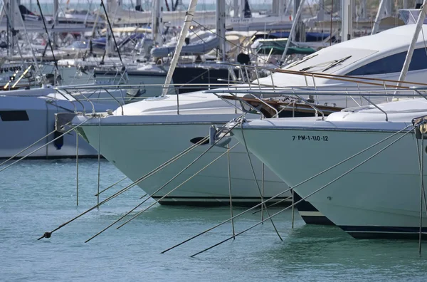 Italien Sizilien Mittelmeer Marina Ragusa Oktober 2018 Luxusyachten Hafen Leitartikel — Stockfoto