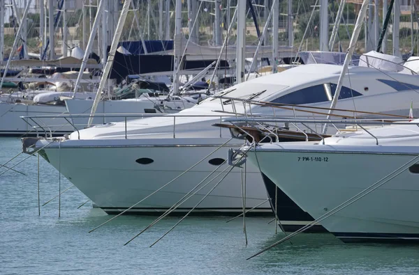 Italien Sizilien Mittelmeer Marina Ragusa Oktober 2018 Luxusyachten Hafen Leitartikel — Stockfoto