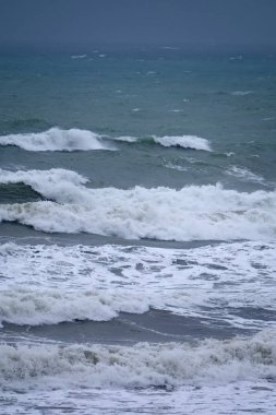 İtalya, Sicilya, Akdeniz, dalgalı deniz dalgaları