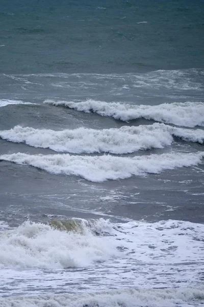 意大利 西西里 地中海 汹涌的海浪 — 图库照片