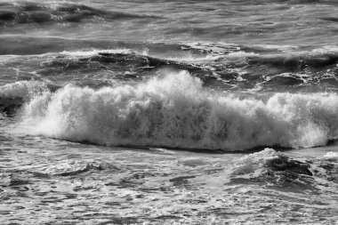 İtalya, Sicilya, Akdeniz, dalgalı deniz dalgaları