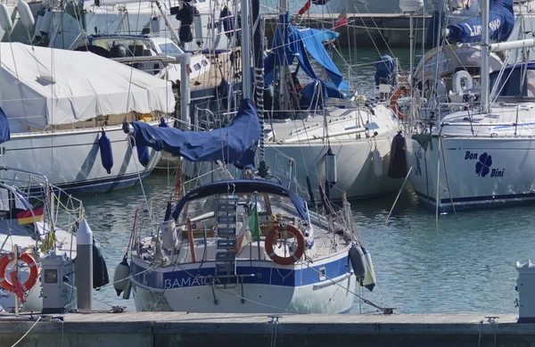 Itália Sicília Mar Mediterrâneo Marina Ragusa Outubro 2018 Veleiros Porto — Fotografia de Stock