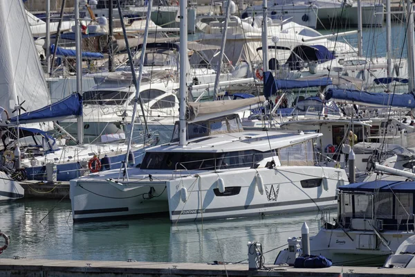 Włochy Sycylia Morze Śródziemne Marina Ragusa Listopada 2018 Luksusowe Jachty — Zdjęcie stockowe