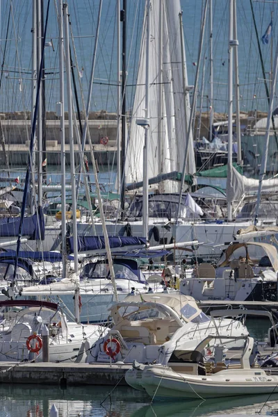 Italia Sicilia Mar Mediterráneo Marina Ragusa Noviembre 2018 Barcos Motor —  Fotos de Stock