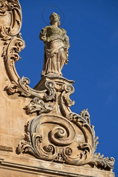 イタリア シチリア島 モーディカ ラグーザ県 ピエトロ大聖堂のバロック様式のファサードや宗教像 世紀交流 — ストック写真