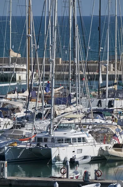 Italia Sicilia Mar Mediterraneo Marina Ragusa Novembre 2018 Barche Motore — Foto Stock