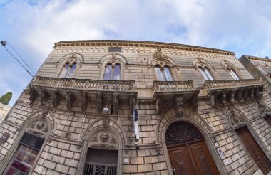 İtalya, Sicilya, Scicli (Ragusa eyaletinde); 13 Kasım 2018, Barok yapı cephe - Editörden