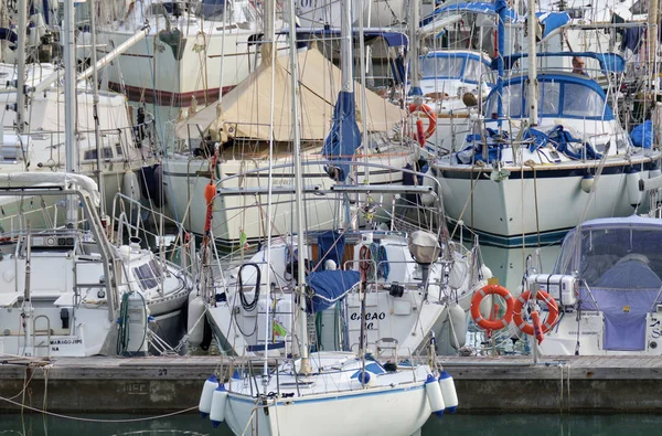 Italia Sicilia Mar Mediterráneo Marina Ragusa Diciembre 2018 Veleros Puerto —  Fotos de Stock