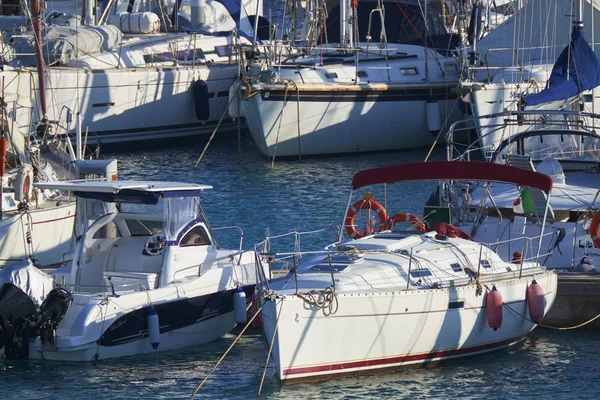 Italia Sicilia Mar Mediterráneo Marina Ragusa Diciembre 2018 Barcos Motor — Foto de Stock