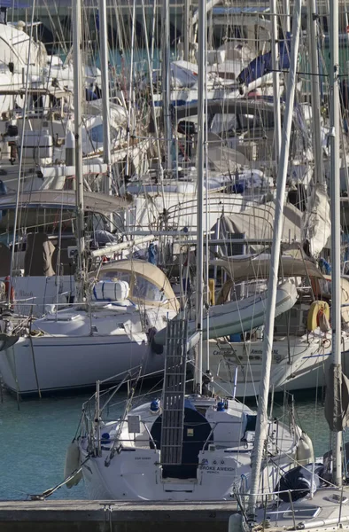 Itália Sicília Mar Mediterrâneo Marina Ragusa Dezembro 2018 Veleiros Porto — Fotografia de Stock