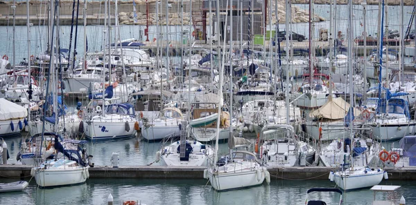 Italien Sicilien Medelhavet Marina Ragusa December 2018 Segelbåtar Hamnen Ledare — Stockfoto