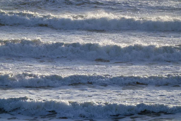 意大利 西西里 地中海 汹涌的海浪 — 图库照片