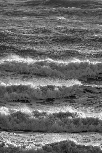 意大利 西西里 地中海 汹涌的海浪 — 图库照片