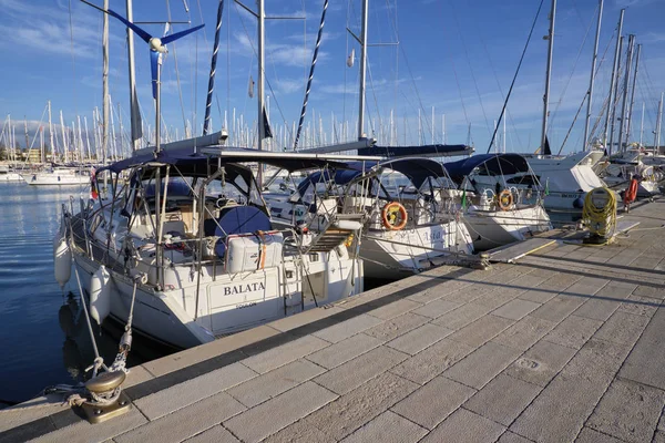 Itália Sicília Mar Mediterrâneo Marina Ragusa Dezembro 2018 Iates Luxo — Fotografia de Stock