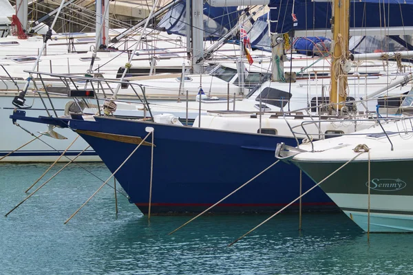 Itálie Sicílie Středozemní Moře Marina Ragusa Prosince 2018 Luxusní Jachty — Stock fotografie