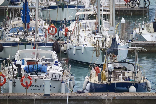 Włochy Sycylia Morze Śródziemne Marina Ragusa Grudnia 2018 Żeglarstwo Łodzie — Zdjęcie stockowe