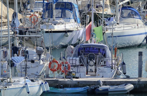 Itália Sicília Mar Mediterrâneo Marina Ragusa Janeiro 2019 Veleiros Porto — Fotografia de Stock