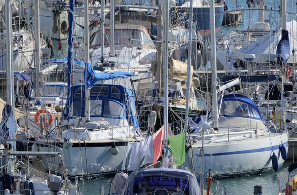 Itália Sicília Mar Mediterrâneo Marina Ragusa Janeiro 2019 Veleiros Porto — Fotografia de Stock