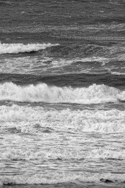 İtalya, Sicilya Kanalı, kışın sert Akdeniz